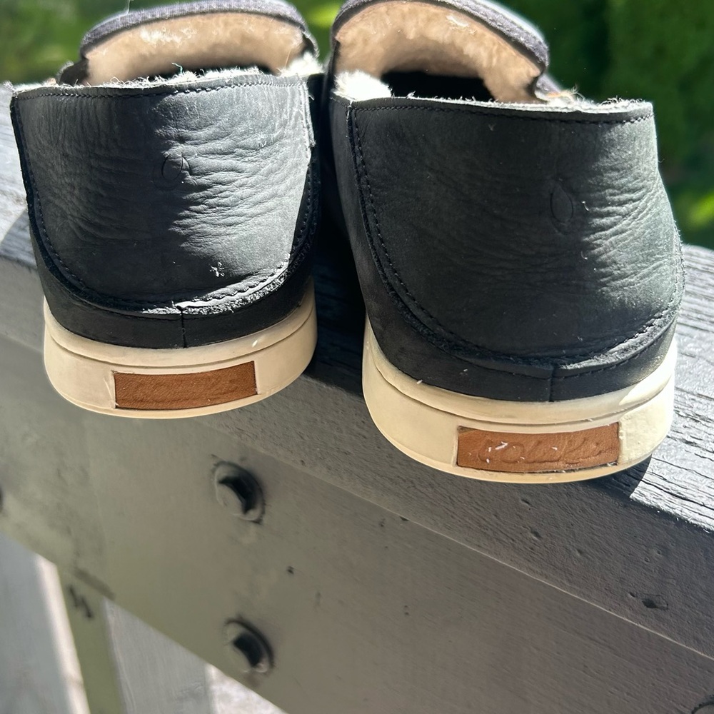 OluKai Women's Black and Tan Loafers - Picture 4 of 7